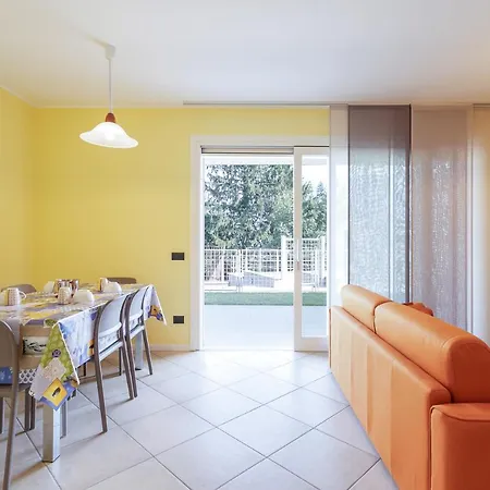 Appartement Yellow Lake View